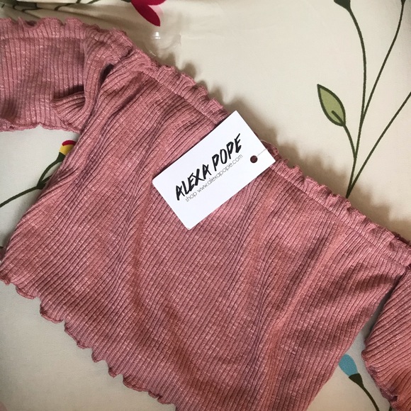 Better Be Tops - Better Be off the shoulder crop top